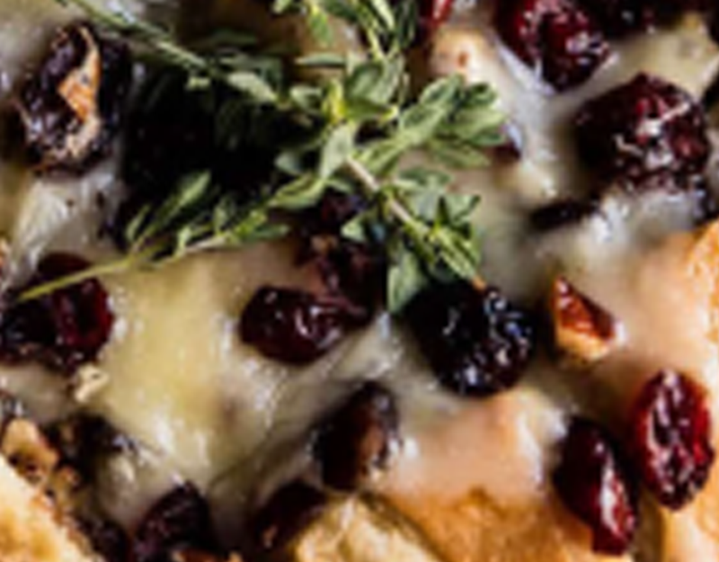 Cranberry-Brie-Pull-Apart-Bread-Recipe---Layla's-Garlic-Whip