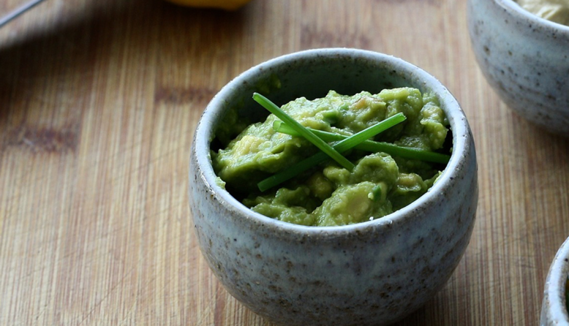 Guacamole-Dip-Recipe2--Jalapeno-Cilantro-Garlic-Whip